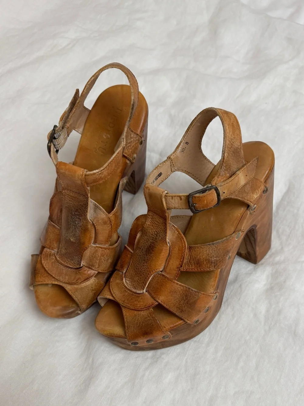 Bed|Stu Leather Wooden Platform Clog Heels Sandals Size 10 Y2K Boho Festival